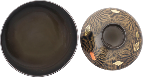 JAPANESE LACQUERED COVERED BOWL, 19TH-20TH CENTURY - Fagan Arms