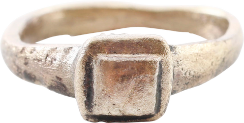 FINE ROMAN PROSTITUTE'S RING, C.100-300 AD, SIZE 1 ¾ - Fagan Arms