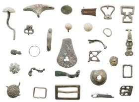 MIXED ANCIENT, MEDIEVAL AND LATER BRONZE ARTIFACTS - Fagan Arms