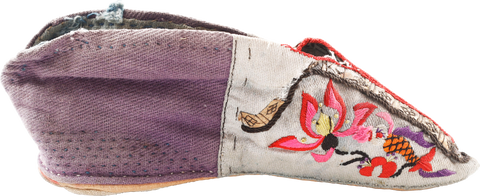 CHINESE LADY’S SHOE FOR BOUND FEET (FOOT BINDING), 19TH-EARLY 20TH CENTURY - Fagan Arms