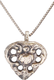 18TH CENTURY SCANDINAVIAN LADY'S RENDANT NECKLACE - Fagan Arms