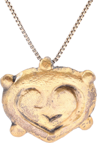 RARE ANCIENT VIKING HEART PENDANT NECKLACE, C.850-1050 AD - Fagan Arms