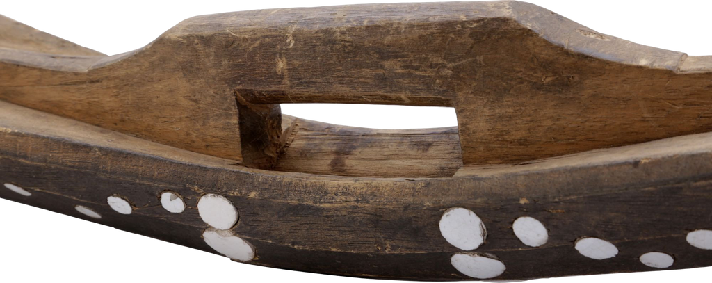 A VERY RARE MOLUCCAS WOOD PARRYING SHIELD - Fagan Arms