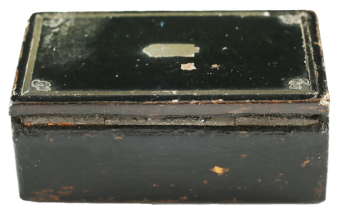 18TH CENTURY LADY’S BEAUTY PATCH BOX - Fagan Arms