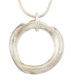 CELTIC PROSPERITY RING NECKLACE, C.300-100 BC - Fagan Arms
