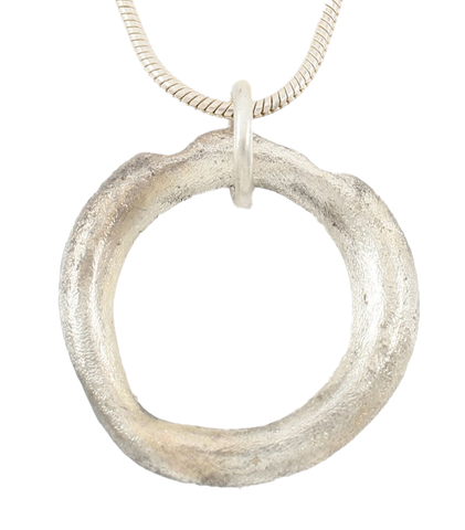 CELTIC PROSPERITY RING NECKLACE, C.300-100 BC - Fagan Arms