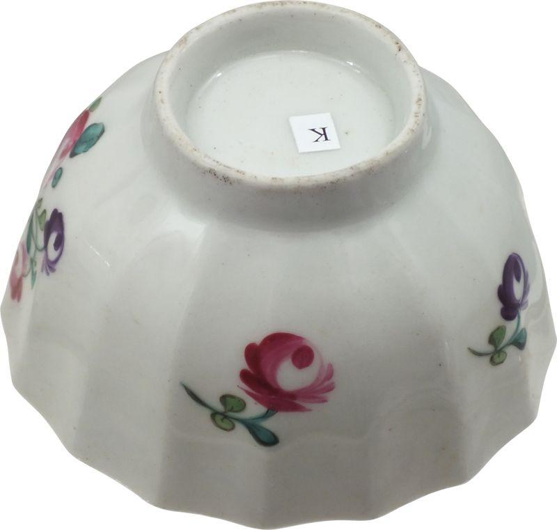 ENGLISH EXPORT TEA BOWL C.1780 - The History Gift Store