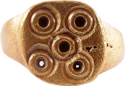 EUROPEAN PILGRIM’S RING C.500-800 AD SIZE 7 ¼ - Fagan Arms