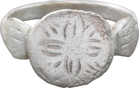 EUROPEAN CHRISTIAN RING, 1400-1600 SIZE 10 - The History Gift Store