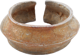 VINTAGE AFRICAN BRACELET - The History Gift Store