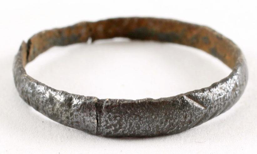 ANCIENT VIKING WEDDING RING C.850-1050 AD BRONZE, SIZE 9 - The History Gift Store