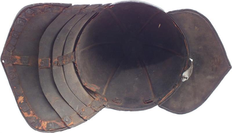 A EUROPEAN LOBSTERTAIL HELMET C.1630-50. - The History Gift Store