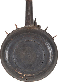 A GERMAN MUSKETEER’S POWDER FLASK, C.1600 - The History Gift Store