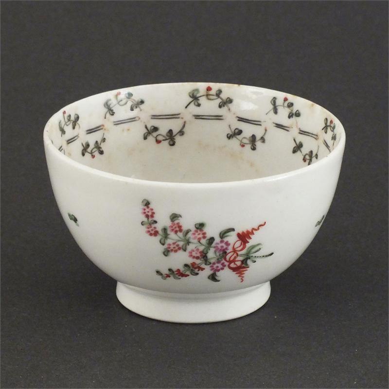 ENGLISH EXPORT TEA BOWL C.1780, PROBABLY WORCESTER (DR WALL) - The History Gift Store